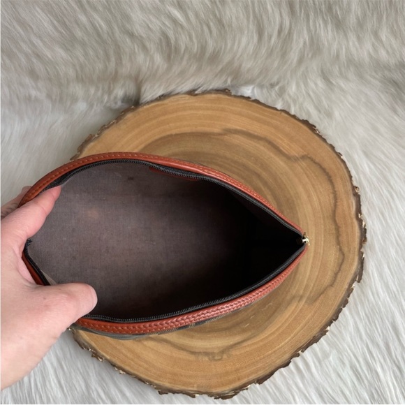 Fendi vintage large cosmetic clutch pouch bag - Picture 16 of 16